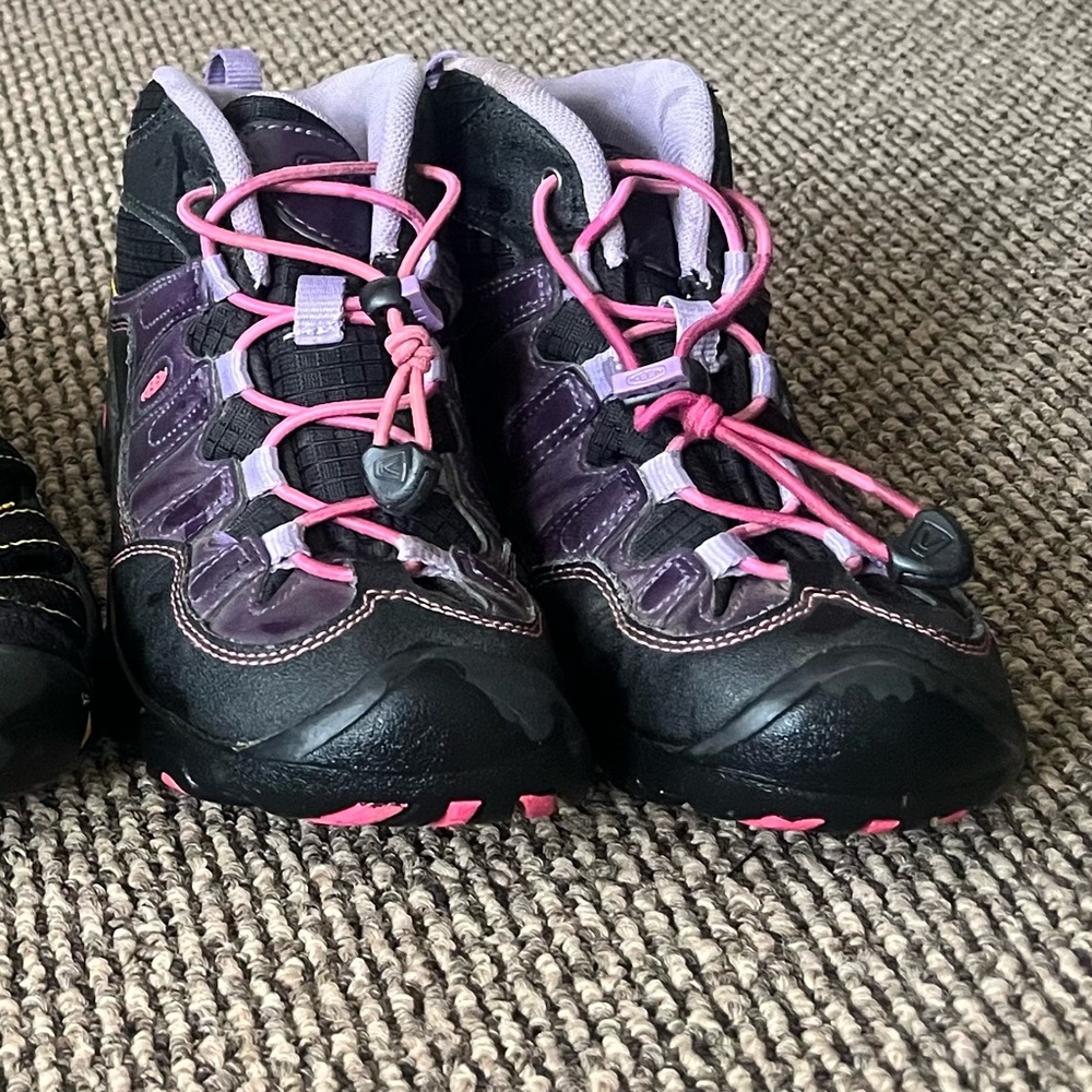 Girls/Youth KEEN Pagosa Waterproof Mid Hiking Boots - size 3